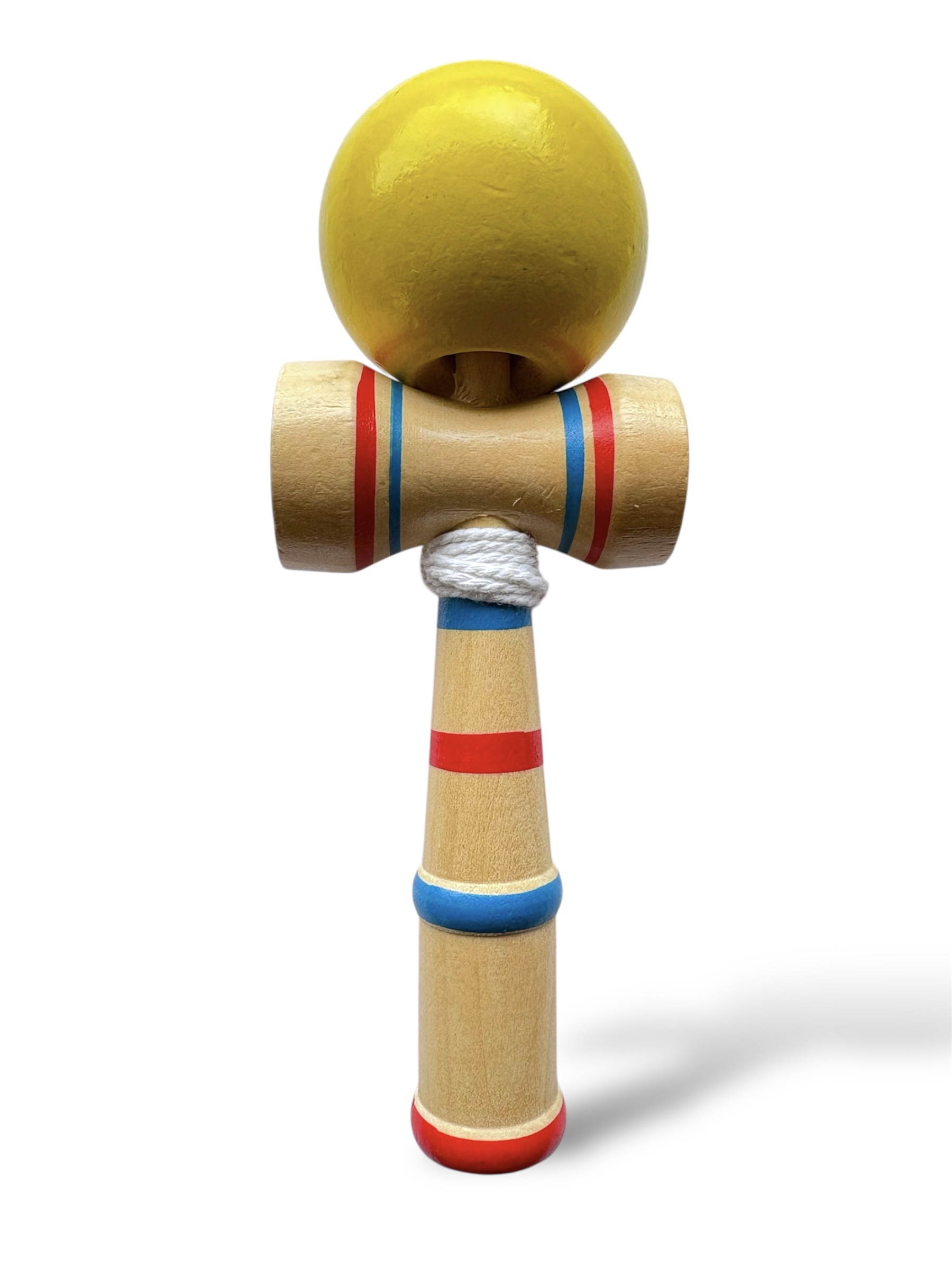 Kendama clasică din lemn cu bilă galbenă, 18 cm